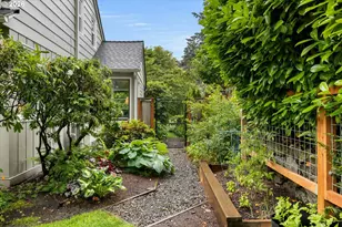8108 SW 9th Ave, Portland, OR 97219 - Photo 39