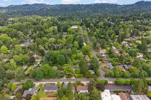 5025 SW Vermont St, Portland, OR 97219 - Photo 31