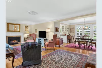 5025 SW Vermont St, Portland, OR 97219 - Photo 5