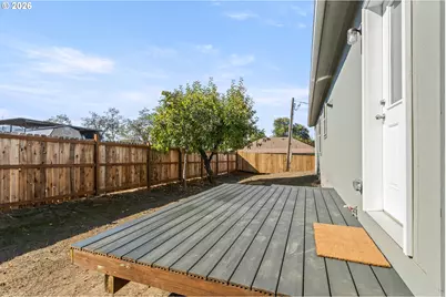 271 SE Robinson St, Winston, OR 97496 - Photo 43
