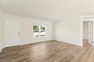 271 SE Robinson St, Winston, OR 97496 - Photo 9