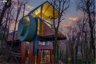 216 NW Royal Blvd, Portland, OR 97210 - Photo 1