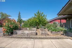 140 Getchell Ct, Amity, OR 97101 - Photo 9