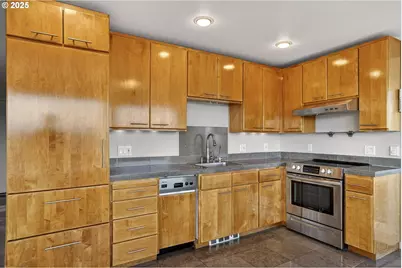 3515 SW Barbur Blvd #R-2, Portland, OR 97239 - Photo 15