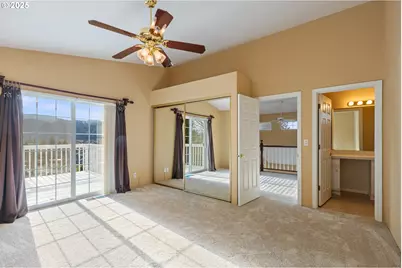 660 Jade St, Sutherlin, OR 97479 - Photo 35