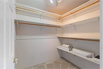 660 Jade St, Sutherlin, OR 97479 - Photo 23