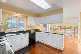 660 Jade St, Sutherlin, OR 97479 - Photo 15