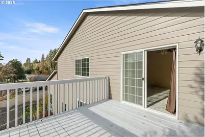 660 Jade St, Sutherlin, OR 97479 - Photo 37