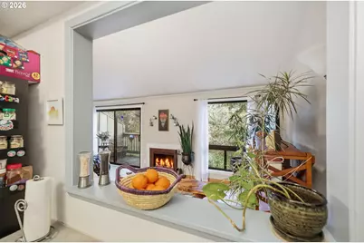 422 Stonewood Dr, Eugene, OR 97405 - Photo 15