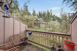 422 Stonewood Dr, Eugene, OR 97405 - Photo 19