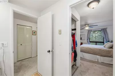 422 Stonewood Dr, Eugene, OR 97405 - Photo 29