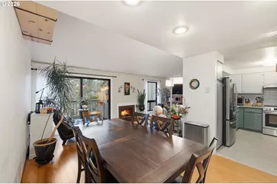 422 Stonewood Dr, Eugene, OR 97405 - Photo 7