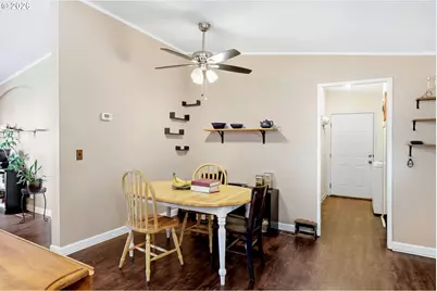 1000 S McKern Ct, Newberg, OR 97132 - Photo 9