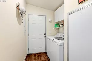1000 S McKern Ct, Newberg, OR 97132 - Photo 25