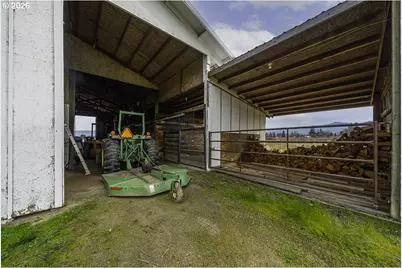 408 Oak Grove Rd, Medford, OR 97501 - Photo 27