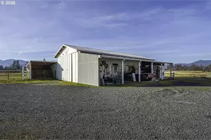 408 Oak Grove Rd, Medford, OR 97501 - Photo 33