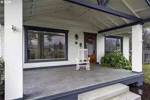 408 Oak Grove Rd, Medford, OR 97501 - Photo 9