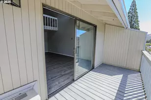 11 NW Mountain View Dr, Roseburg, OR 97471 - Photo 39