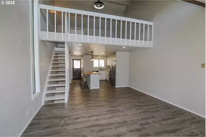 11 NW Mountain View Dr, Roseburg, OR 97471 - Photo 5