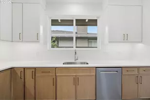 8055 SW Winchester Way, Wilsonville, OR 97070 - Photo 13