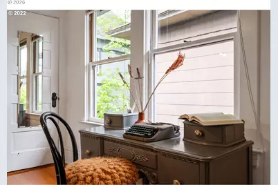 2106 SE Main St, Portland, OR 97214 - Photo 11