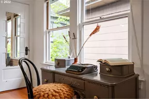 2106 SE Main St, Portland, OR 97214 - Photo 11