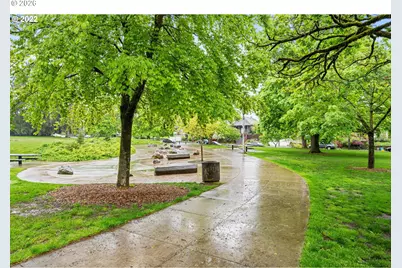 2106 SE Main St, Portland, OR 97214 - Photo 33