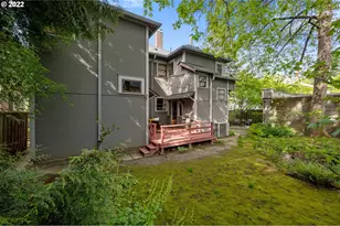 2106 SE Main St, Portland, OR 97214 - Photo 27