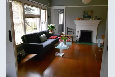 2106 SE Main St, Portland, OR 97214 - Photo 21