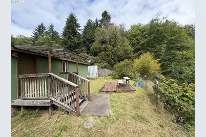 17021 Ferry Creek Heights Rd, Brookings, OR 97415 - Photo 3