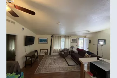 17021 Ferry Creek Heights Rd, Brookings, OR 97415 - Photo 15