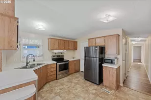 580 Shorepines Pl, Coos Bay, OR 97420 - Photo 9