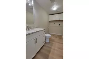 552 W D St, Springfield, OR 97477 - Photo 19