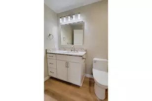 552 W D St, Springfield, OR 97477 - Photo 15