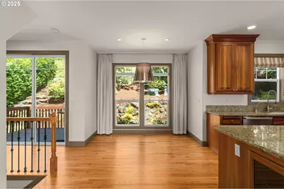 10027 NW Skyline Heights Dr, Portland, OR 97229 - Photo 15