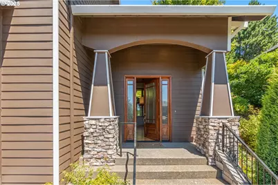 10027 NW Skyline Heights Dr, Portland, OR 97229 - Photo 3