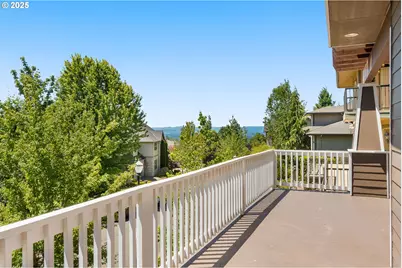 10027 NW Skyline Heights Dr, Portland, OR 97229 - Photo 35