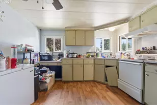 16745 SE Division St, Portland, OR 97236 - Photo 5