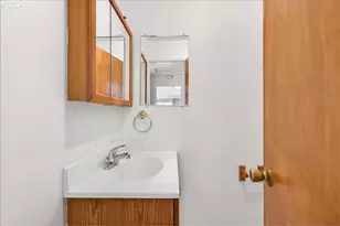 345 NW Norman Ave, Gresham, OR 97030 - Photo 29