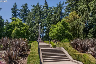 2416 SW Cedar St, Portland, OR 97205 - Photo 33
