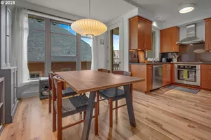 2416 SW Cedar St, Portland, OR 97205 - Photo 5