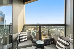 550 SW 10th Ave, Portland, OR 97205 - Photo 21