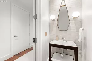 550 SW 10th Ave, Portland, OR 97205 - Photo 13