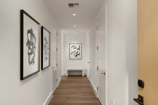 550 SW 10th Ave, Portland, OR 97205 - Photo 5