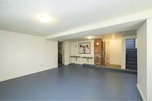630 SE 1st St, McMinnville, OR 97128 - Photo 31