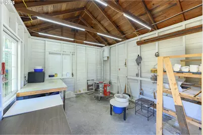 630 SE 1st St, McMinnville, OR 97128 - Photo 39