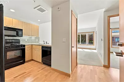 400 W 8th St #207, Vancouver, WA 98660 - Photo 5