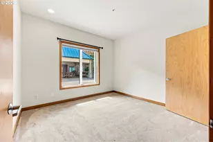 400 W 8th St, Vancouver, WA 98660 - Photo 13
