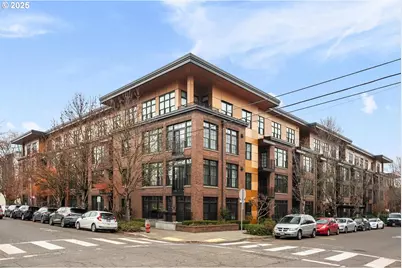 2335 NW Raleigh St #305, Portland, OR 97210 - Photo 1