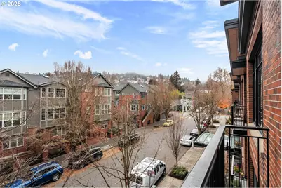 2335 NW Raleigh St #305, Portland, OR 97210 - Photo 23